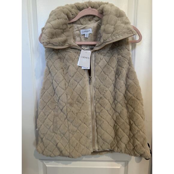 Carmen Marc Valvo Medium Faux Fur Vest Beige NWT - Picture 3 of 10